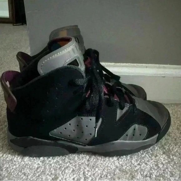 Air Jordan Retro 7 Black and Grey Sneakers - Picture 1 of 6